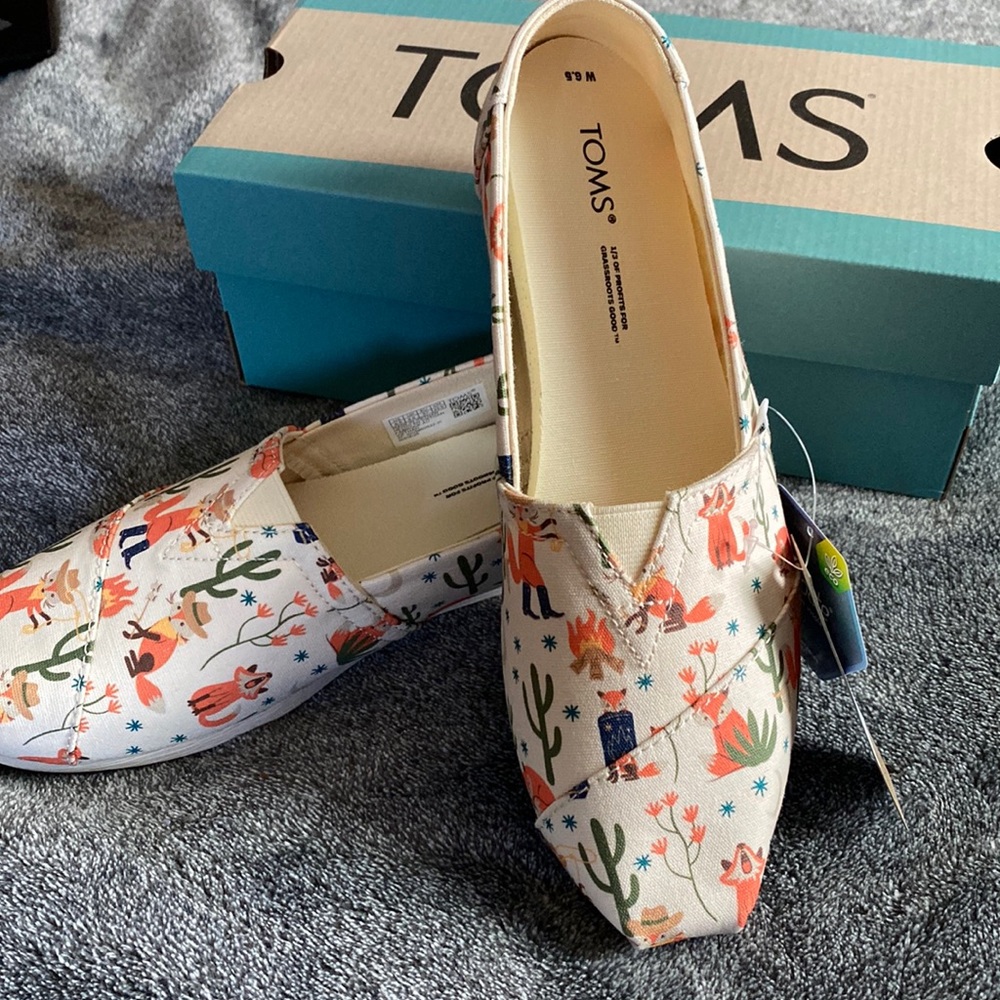 Brand new foxy Tom’s